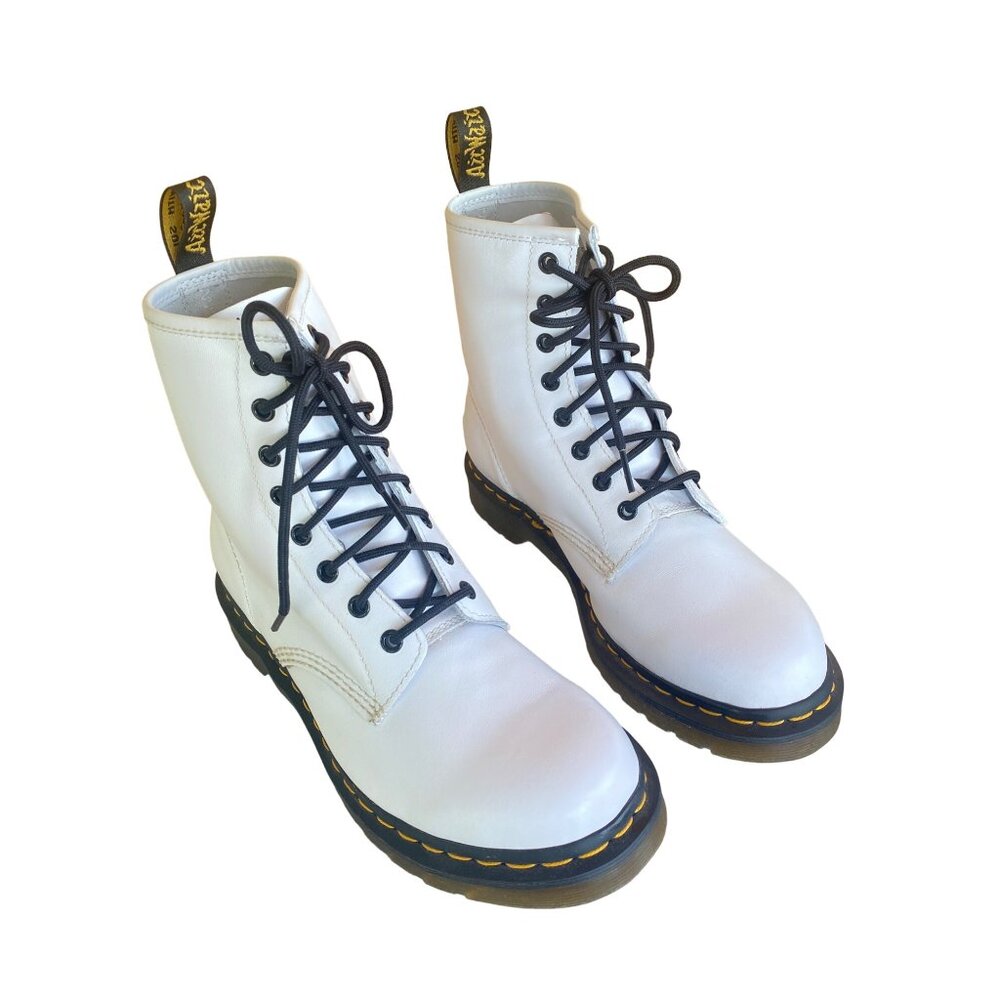 New Dr. Martens W's 10 EU 42 Smooth Leather Lace Up Boots White No box MSRP$170 - Picture 14 of 16